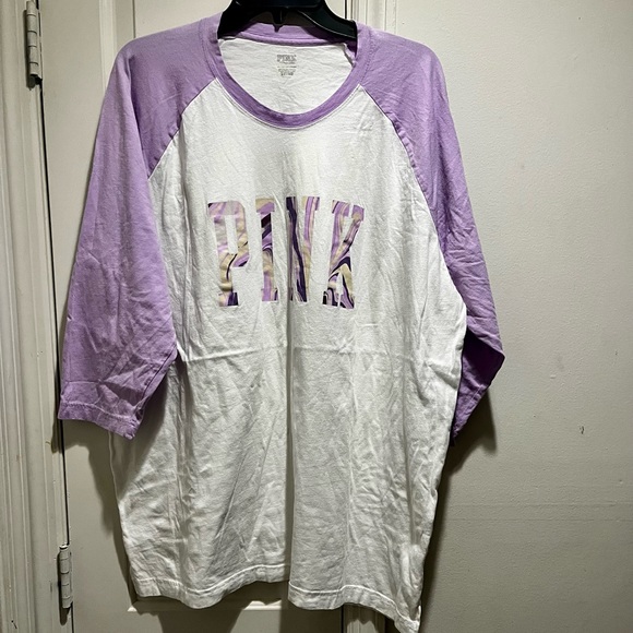 PINK Victoria's Secret Tops - PINK VS top with quarter length sleeves